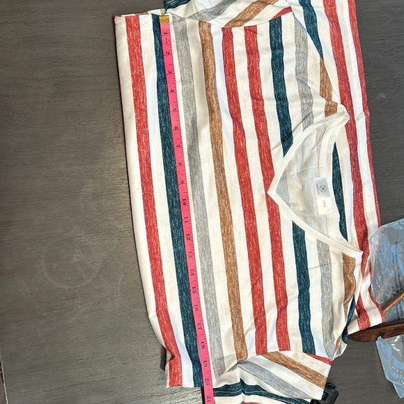 Liam & Co. Striped Short Sleeve Multi colored Shirt - Picture 4 of 6